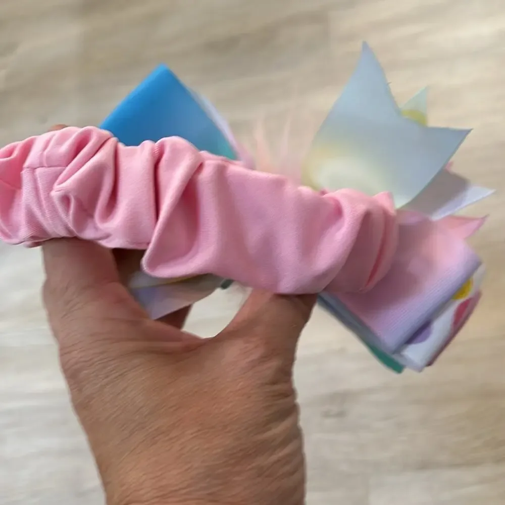 Easter peep baby headband like new used for pictures only one day like new